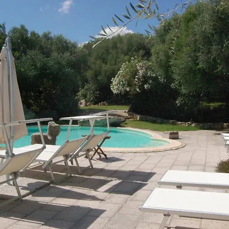 Charming In Olbia With Shared Pool And Garden Villa *