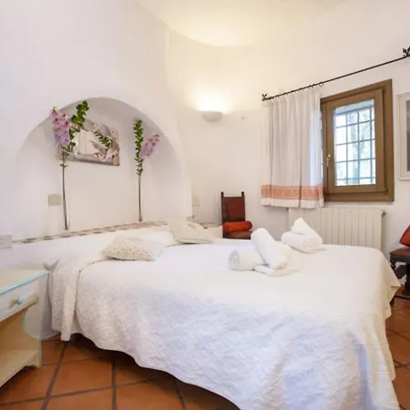Villa Charming In Olbia With Shared Pool And Garden