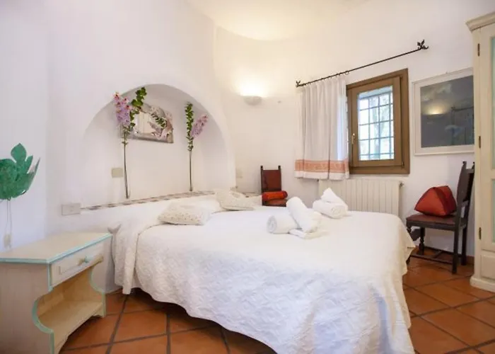 Charming In Olbia With Shared Pool And Garden Villa