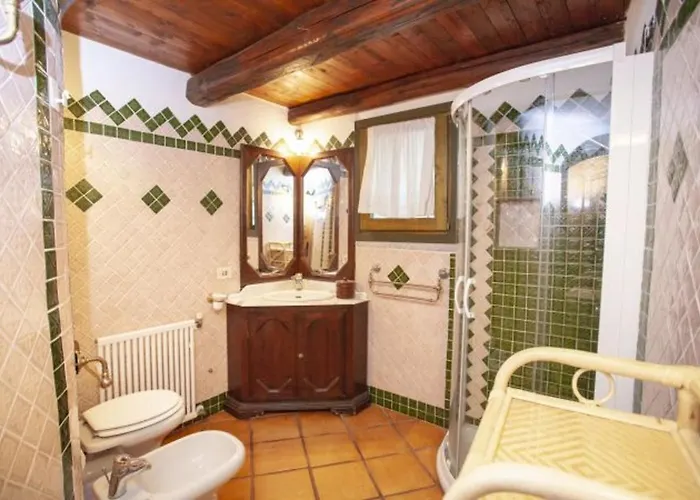 Charming In Olbia With Shared Pool And Garden Villa *